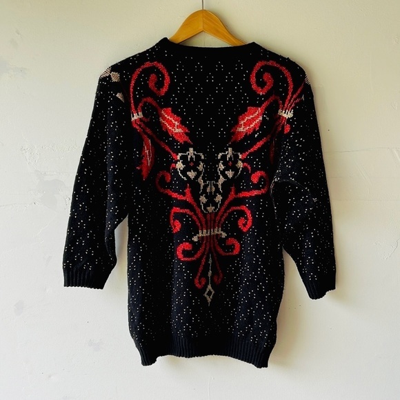 Vintage Distinctly Different Sweater - Picture 3 of 9